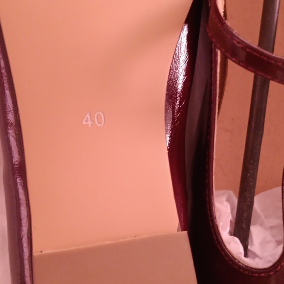Patent burgandy T-strap flats - Picture 3 of 4
